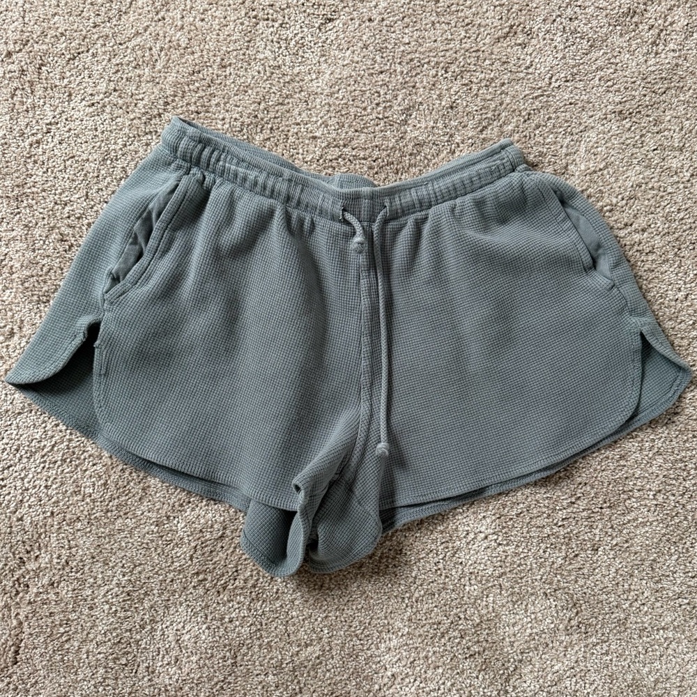 Brandy Melville shorts